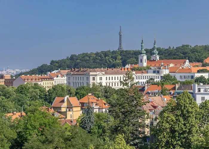 Ferienhaus Spacious House With Garden 15 Min Walk From Castle *