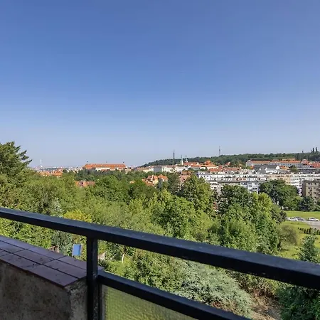 Spacious House With Garden 15 Min Walk From Castle *